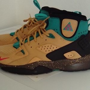 Nike Huarache mowabbs